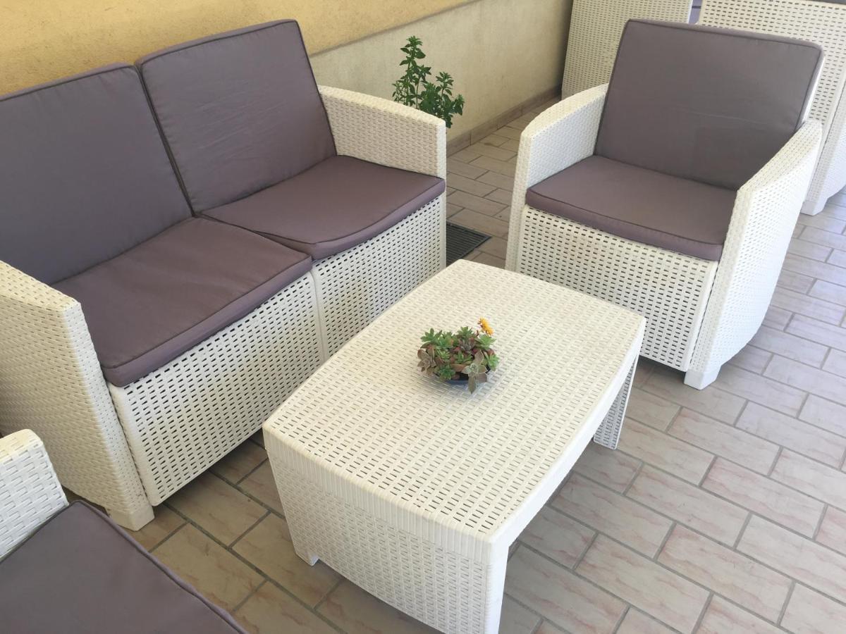 Hotel Villa Rinaldini Rimini Esterno foto