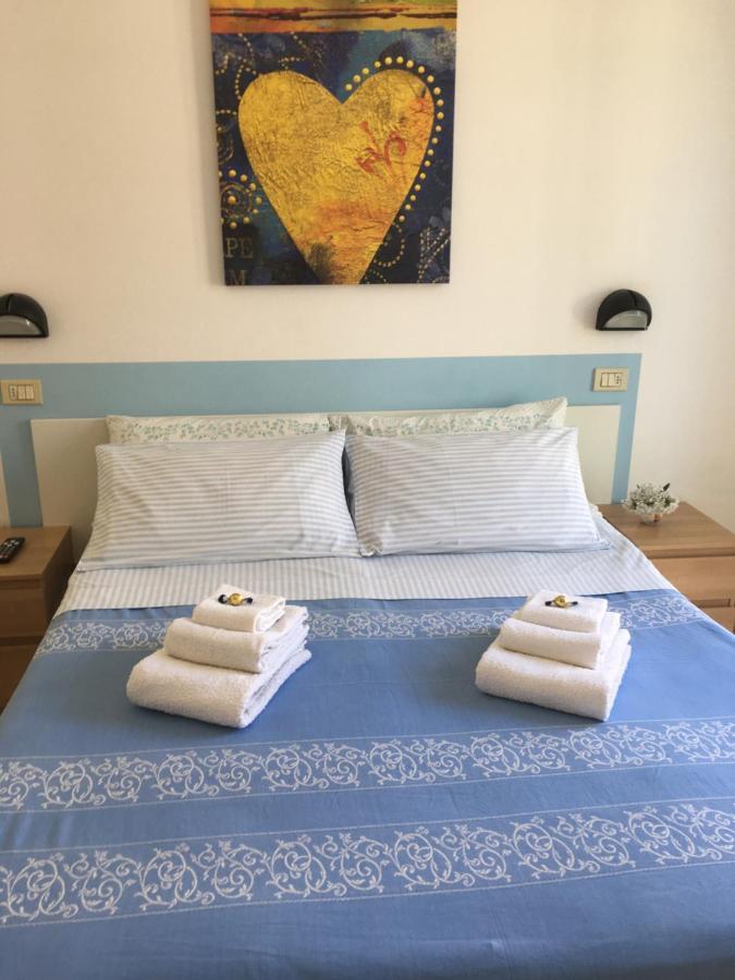 Hotel Villa Rinaldini Rimini Esterno foto