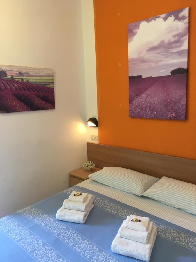 Hotel Villa Rinaldini Rimini Esterno foto