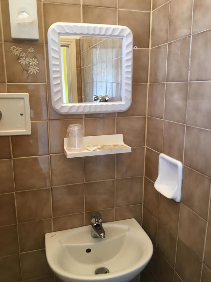 Hotel Villa Rinaldini Rimini Esterno foto
